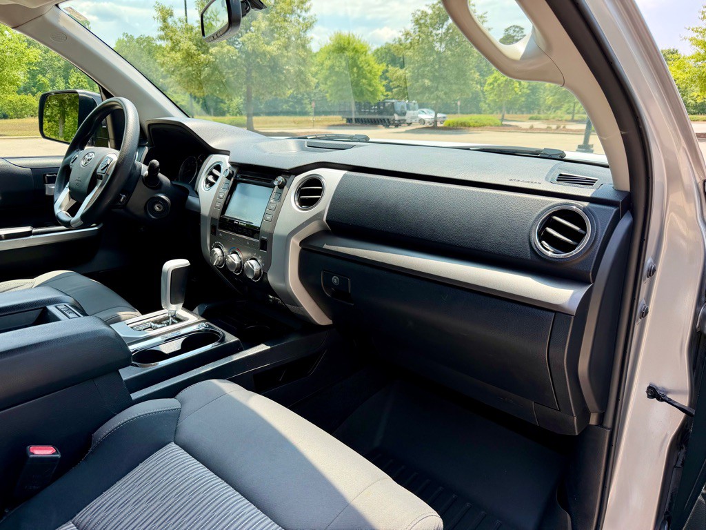 2016 Toyota Tundra Image 27