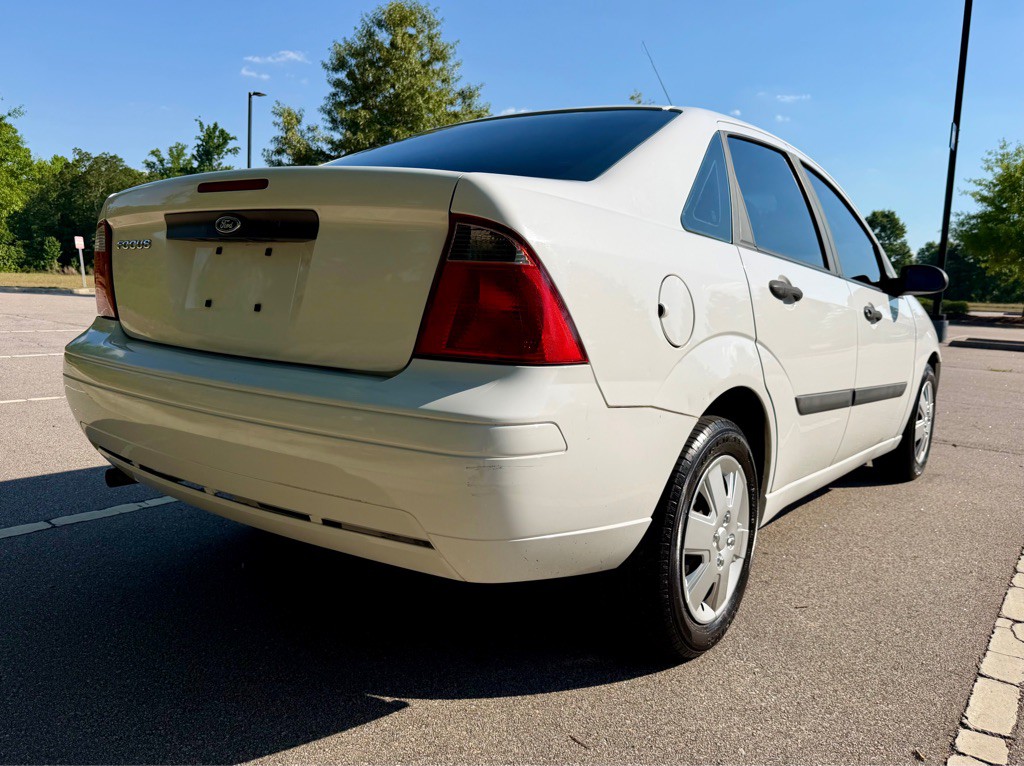 2007 Ford Focus Image 5