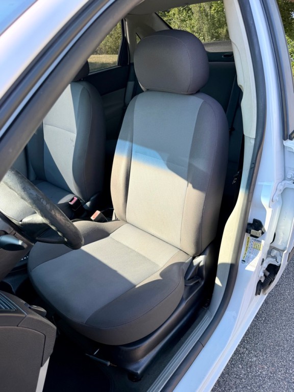 2007 Ford Focus Image 11