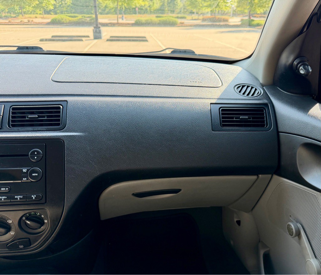 2007 Ford Focus Image 19