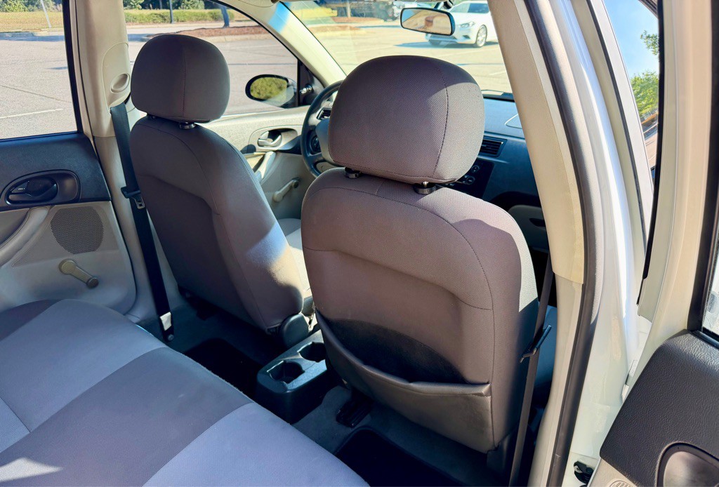 2007 Ford Focus Image 21