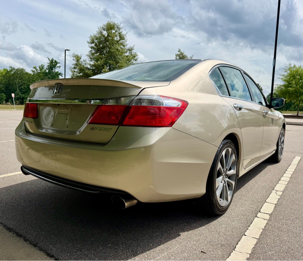 2013 Honda Accord Image 5