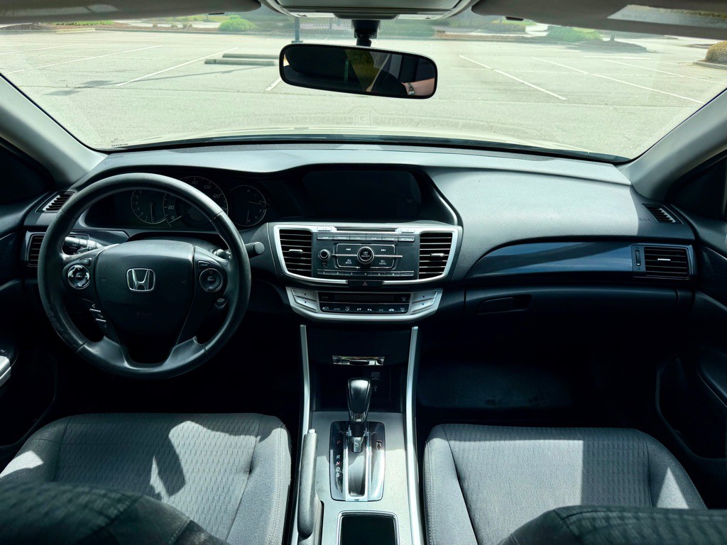 2013 Honda Accord Image 15
