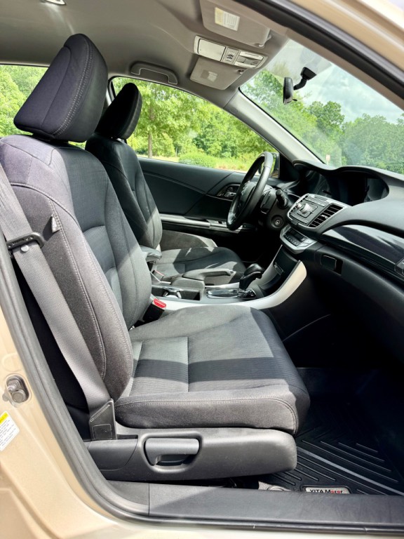 2013 Honda Accord Image 22