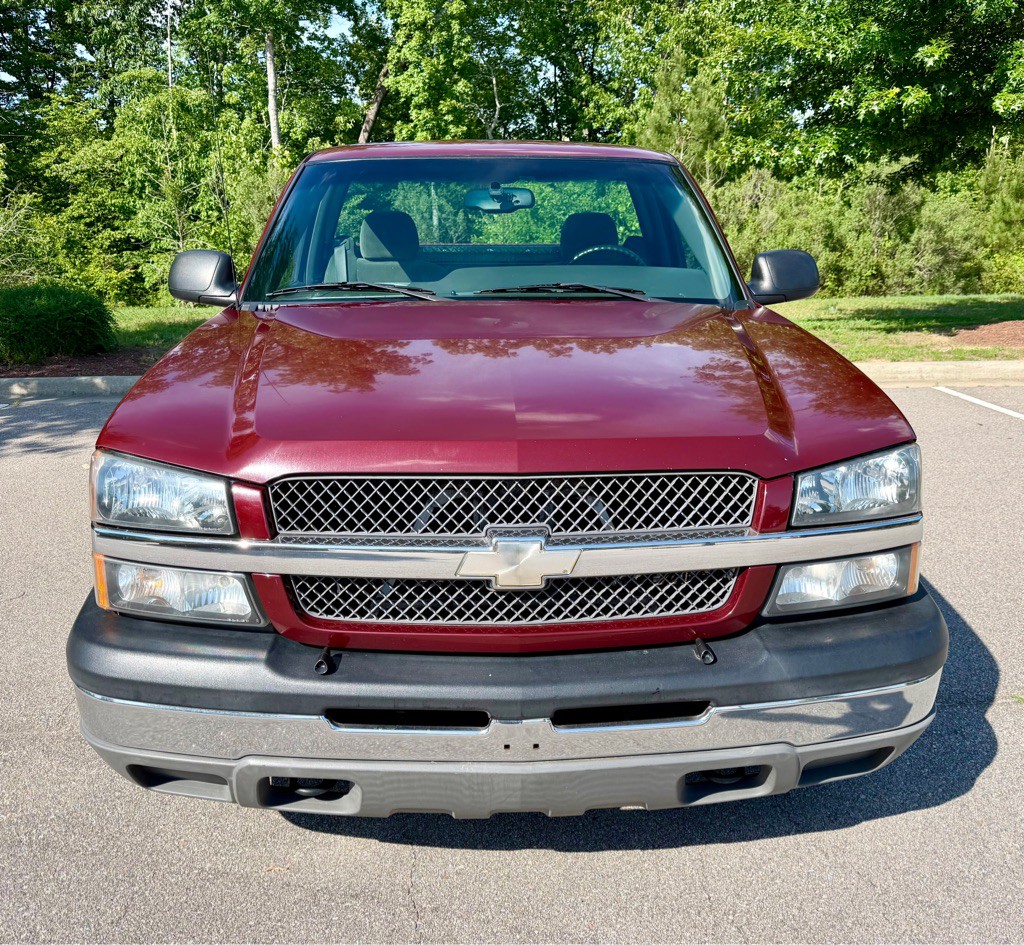 2003 Chevrolet Silverado 1500 Image 2