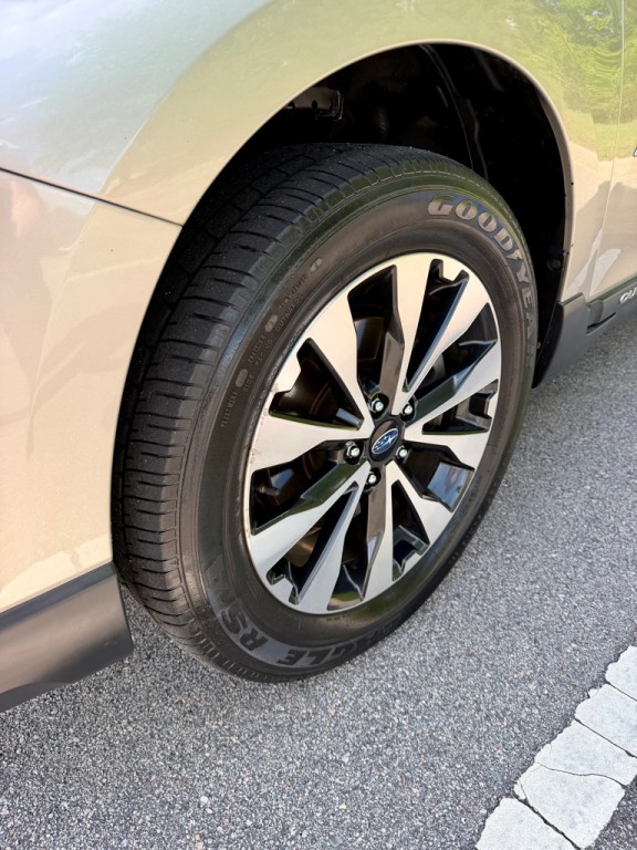 2017 Subaru Outback Image 9