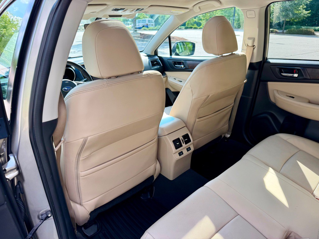 2017 Subaru Outback Image 15