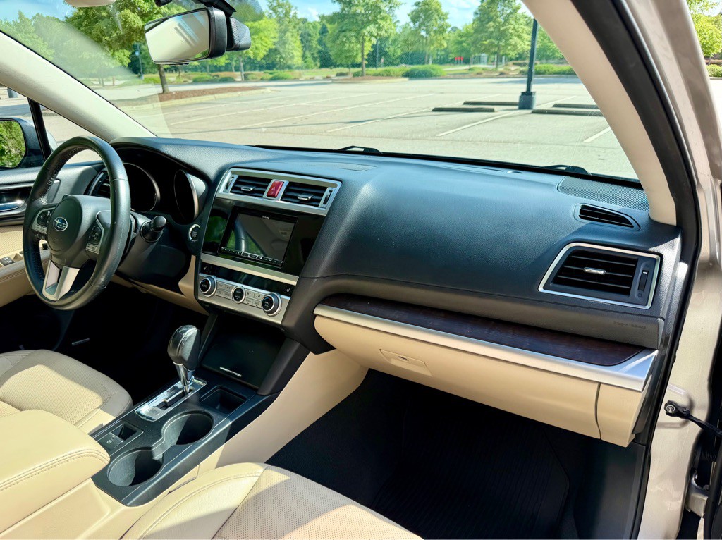 2017 Subaru Outback Image 28