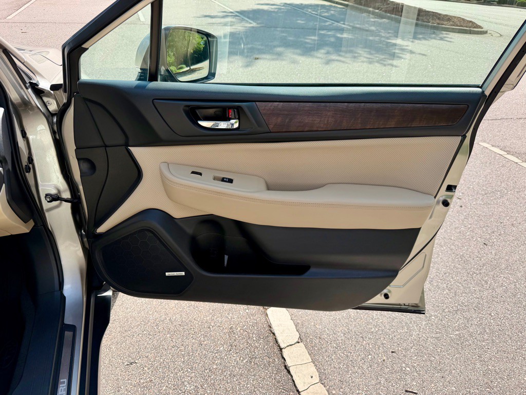 2017 Subaru Outback Image 29