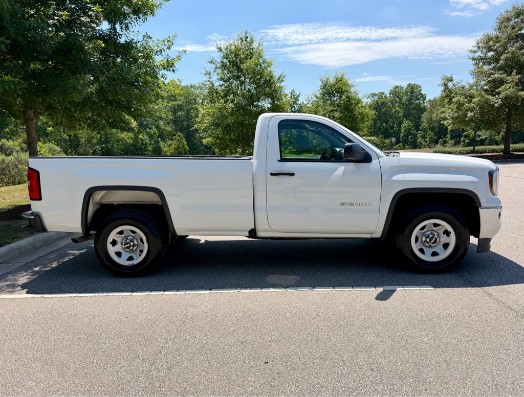 2018 GMC Sierra Image 4