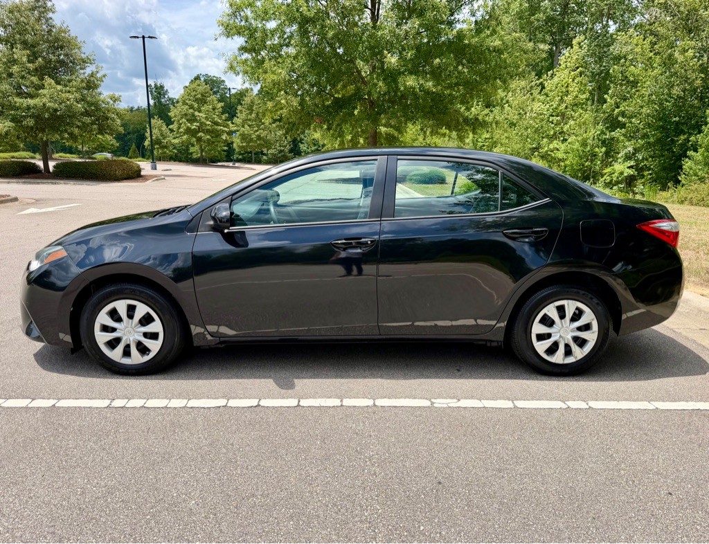 2016 Toyota Corolla Image 8