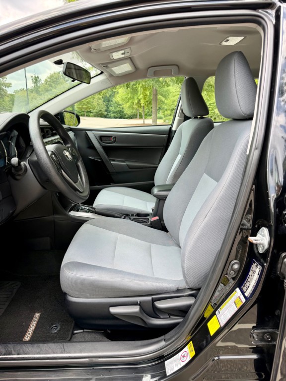 2016 Toyota Corolla Image 9
