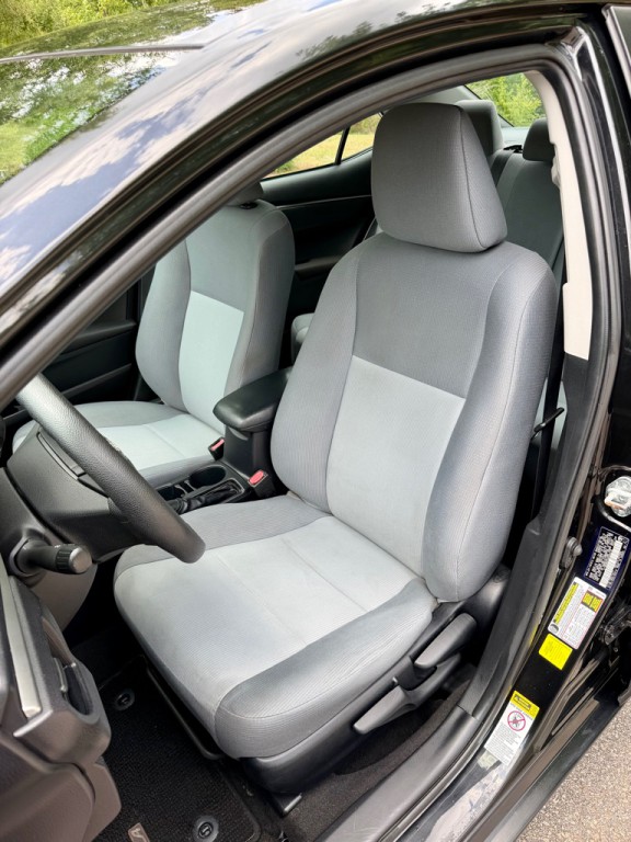 2016 Toyota Corolla Image 10