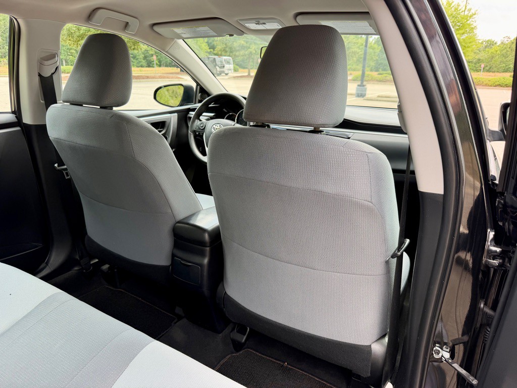 2016 Toyota Corolla Image 21