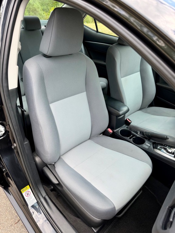 2016 Toyota Corolla Image 24