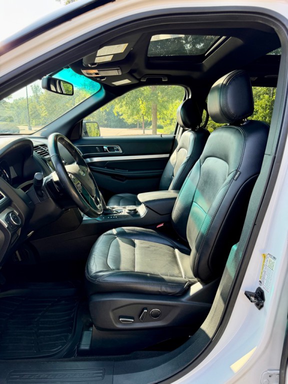2016 Ford Explorer Image 10