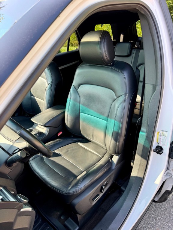 2016 Ford Explorer Image 11