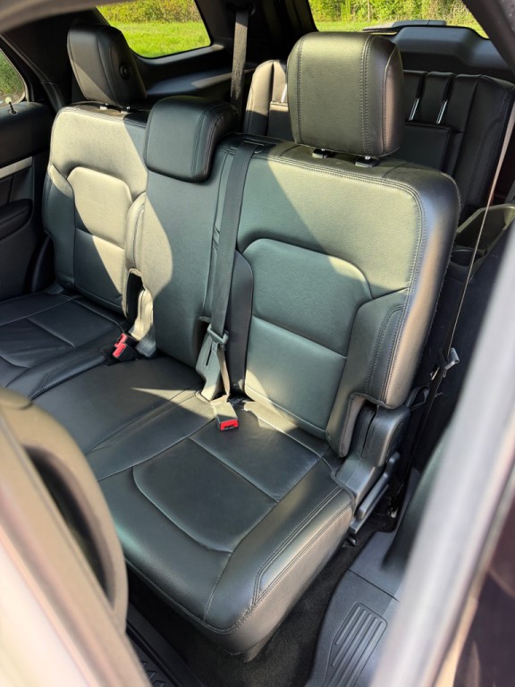 2016 Ford Explorer Image 15