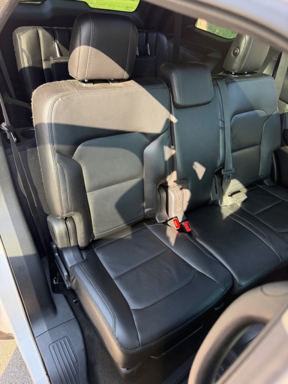 2016 Ford Explorer Image 22