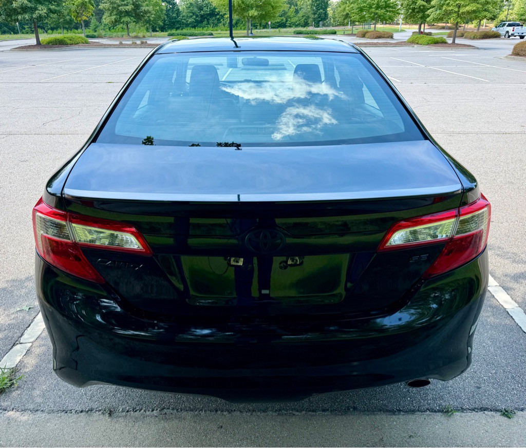 2012 Toyota Camry Image 6