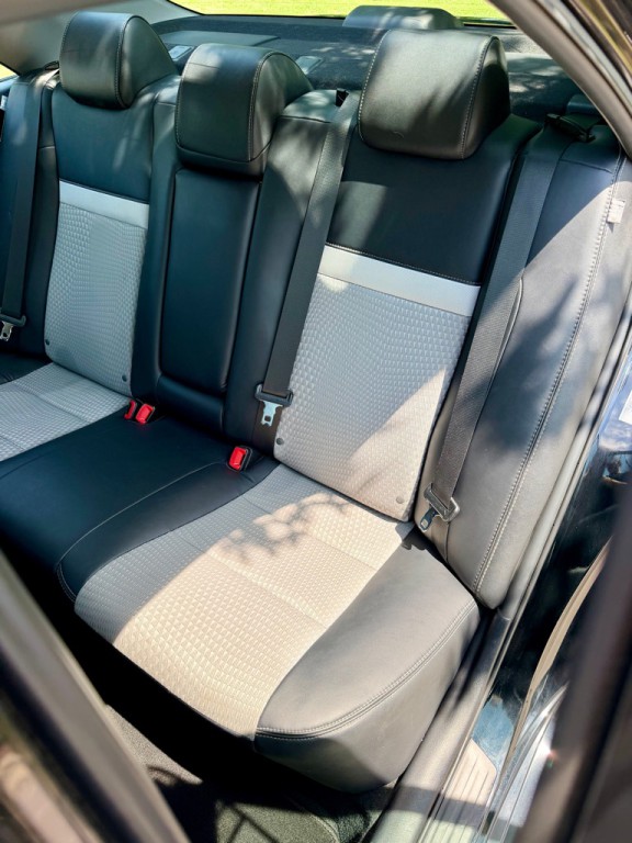 2012 Toyota Camry Image 15