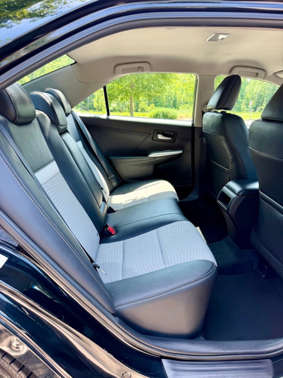 2012 Toyota Camry Image 22