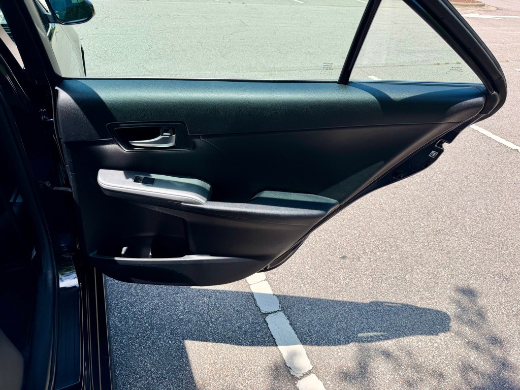 2012 Toyota Camry Image 25