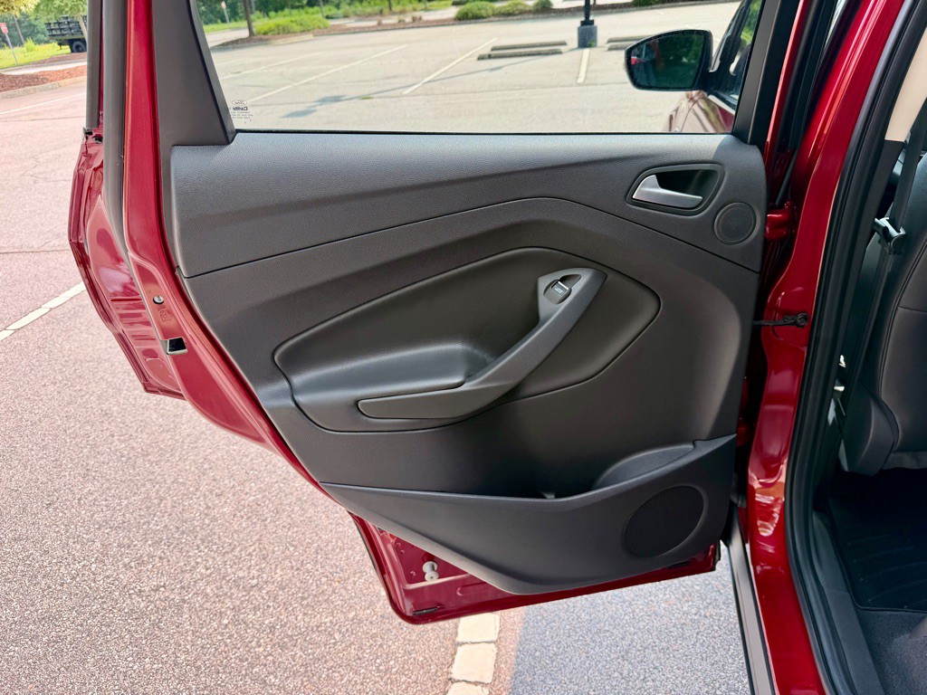 2016 Ford Escape Image 17