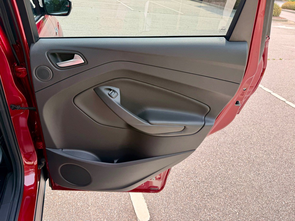 2016 Ford Escape Image 25