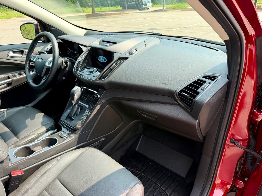 2016 Ford Escape Image 28