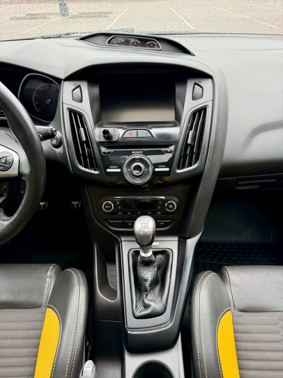 2013 Ford Focus Image 17