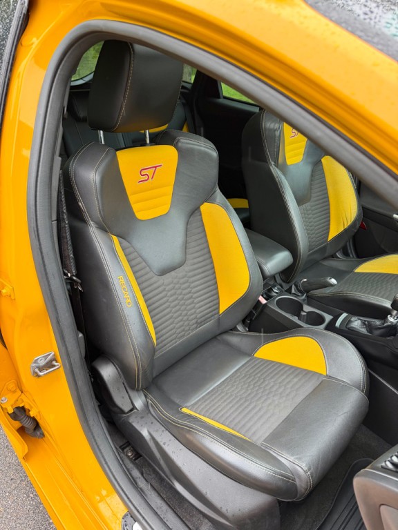 2013 Ford Focus Image 23