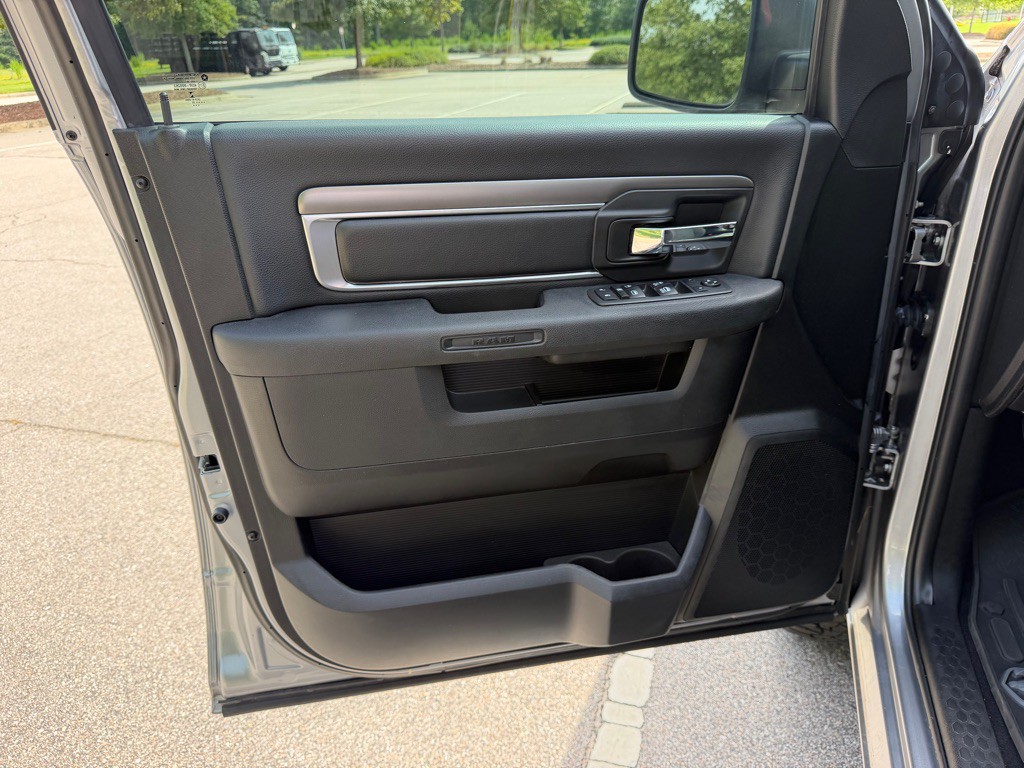 2021 RAM 1500 Image 13
