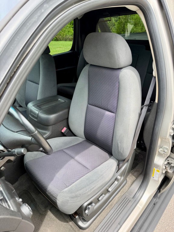 2009 Chevrolet Avalanche Image 11