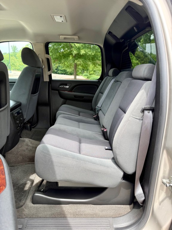 2009 Chevrolet Avalanche Image 14