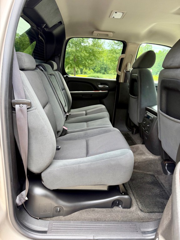 2009 Chevrolet Avalanche Image 22