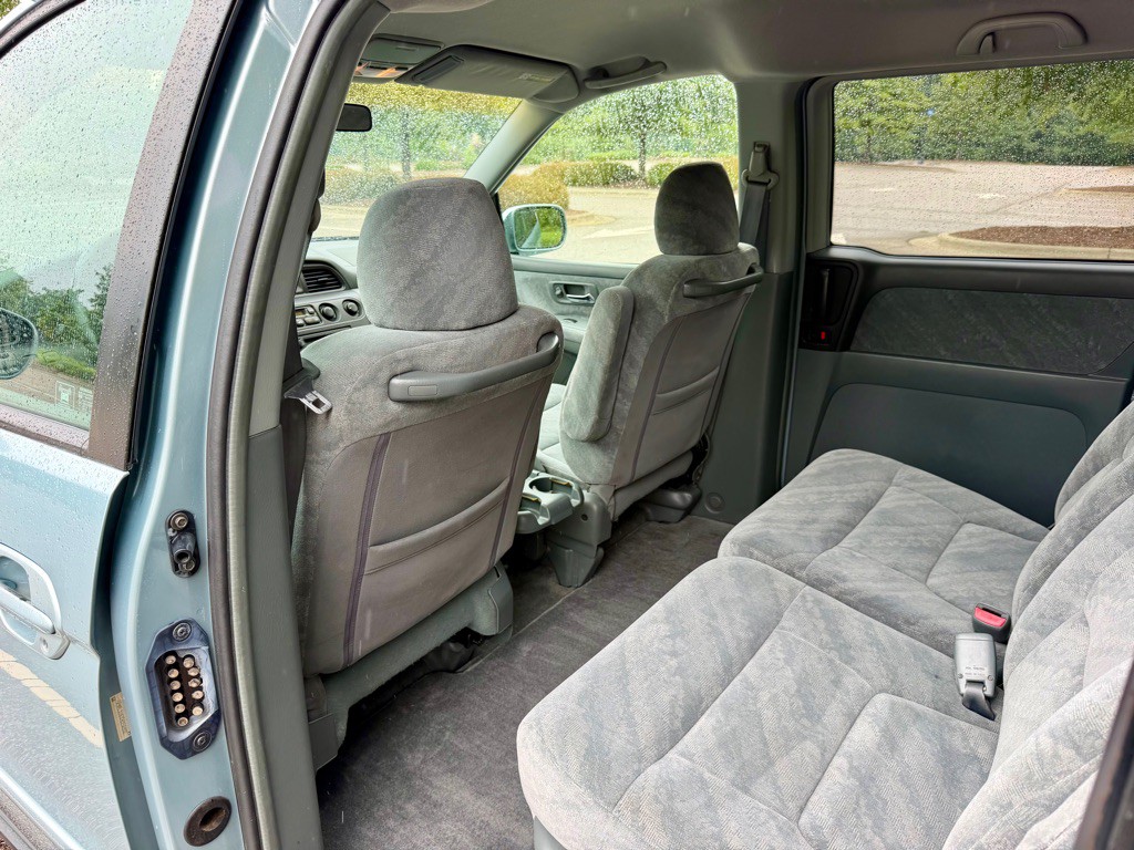 2003 Honda Odyssey Image 16