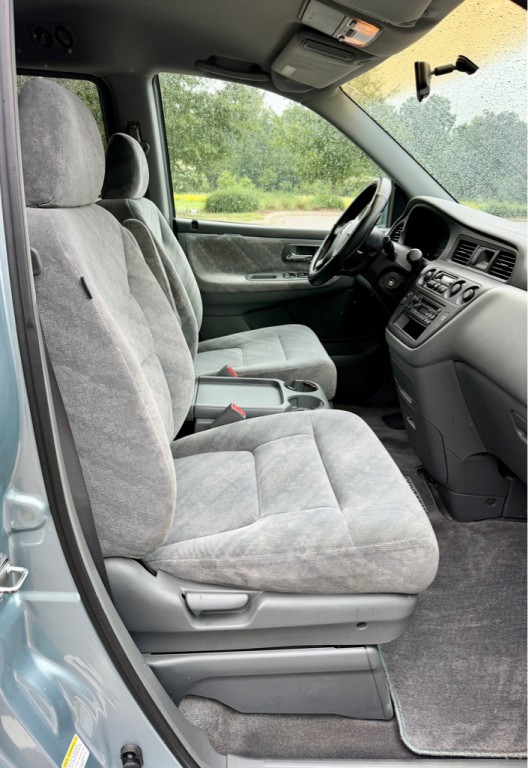2003 Honda Odyssey Image 25