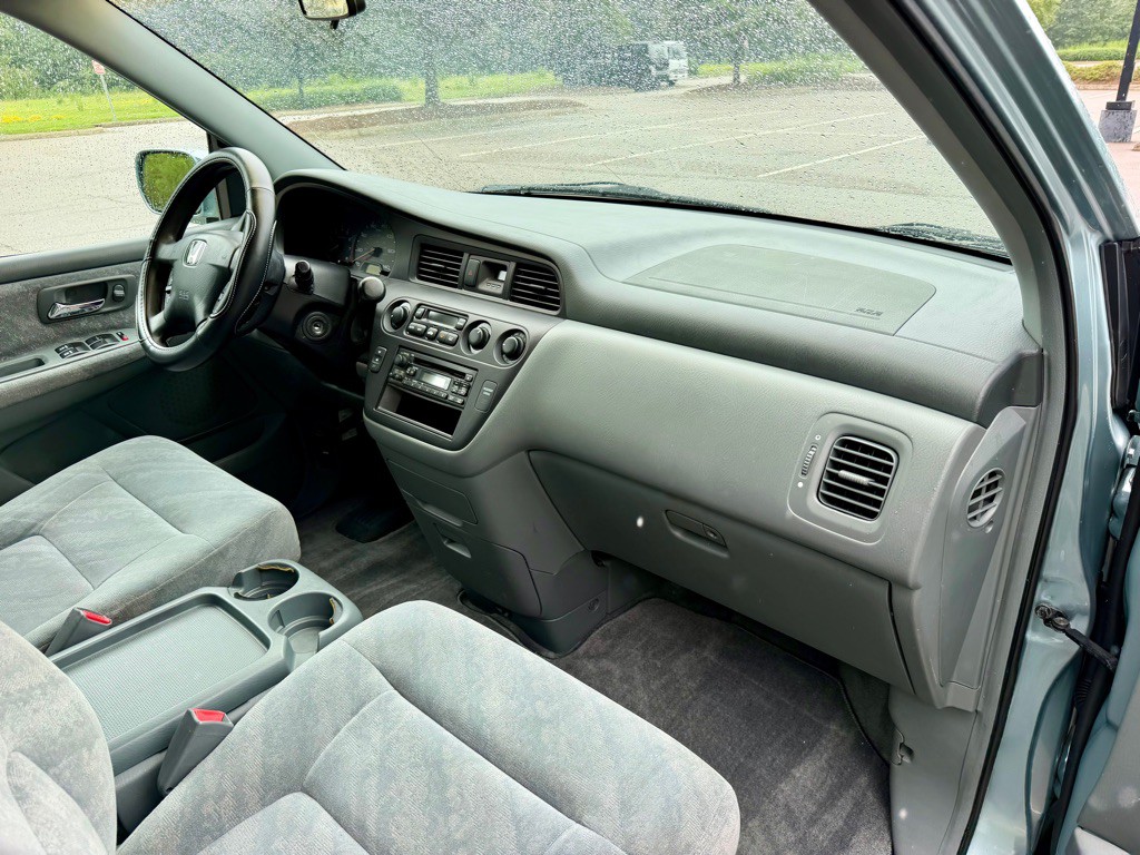 2003 Honda Odyssey Image 27