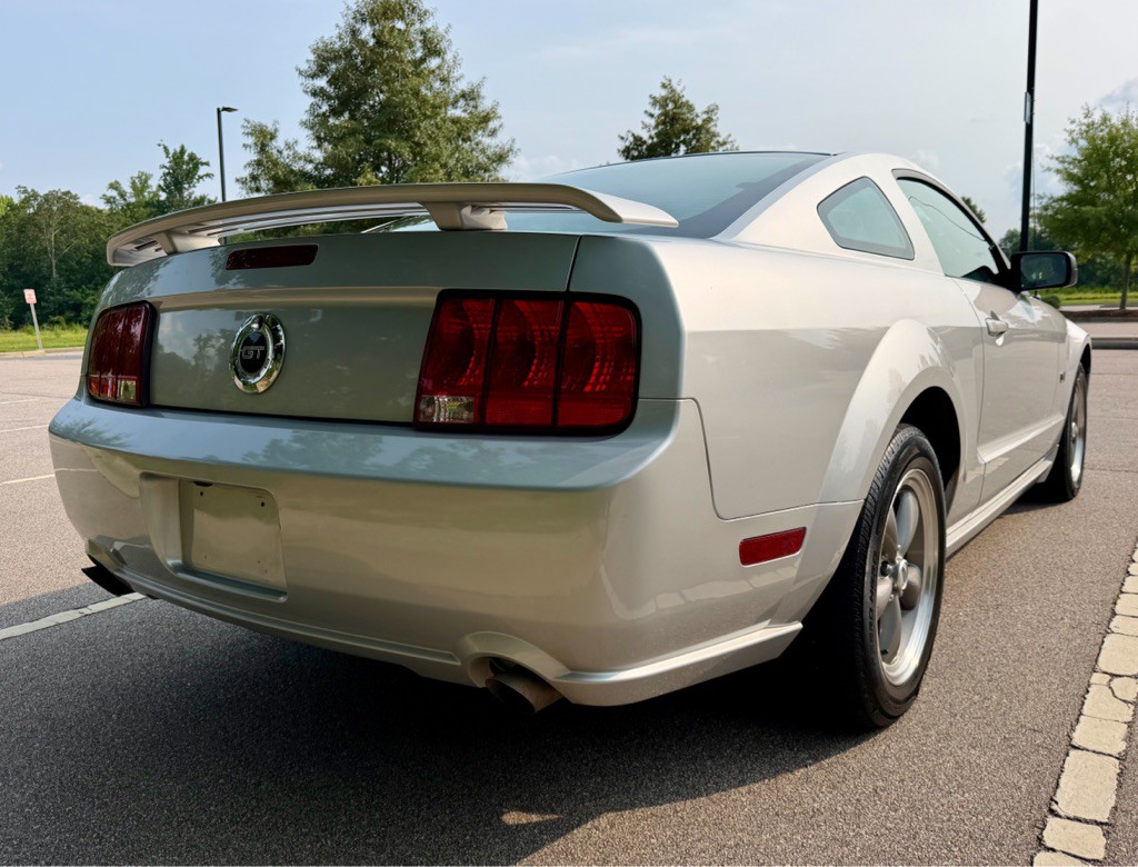 2006 Ford Mustang Image 5