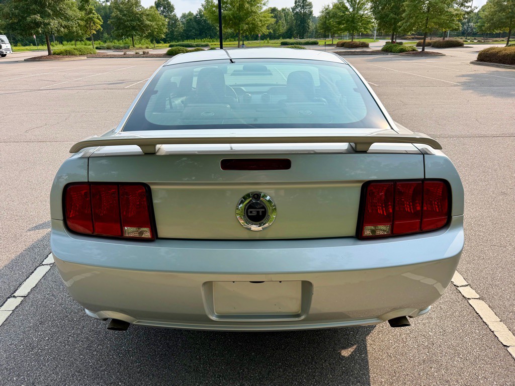 2006 Ford Mustang Image 6
