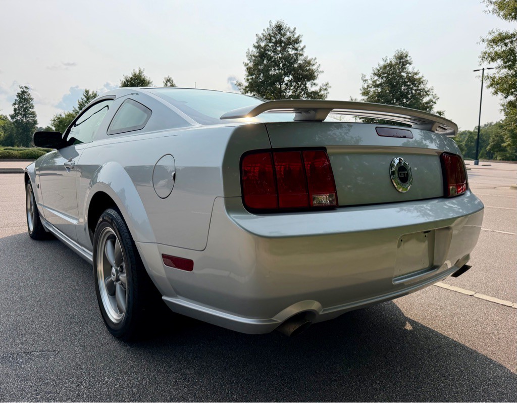 2006 Ford Mustang Image 7