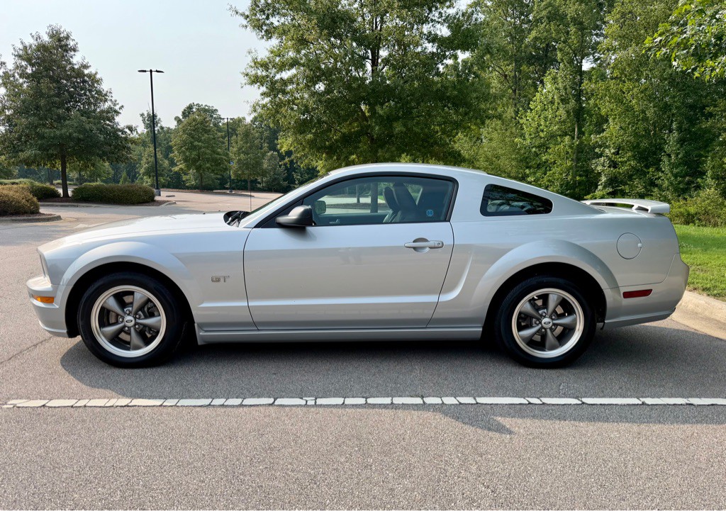 2006 Ford Mustang Image 8