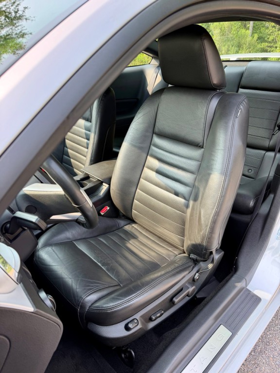 2006 Ford Mustang Image 10