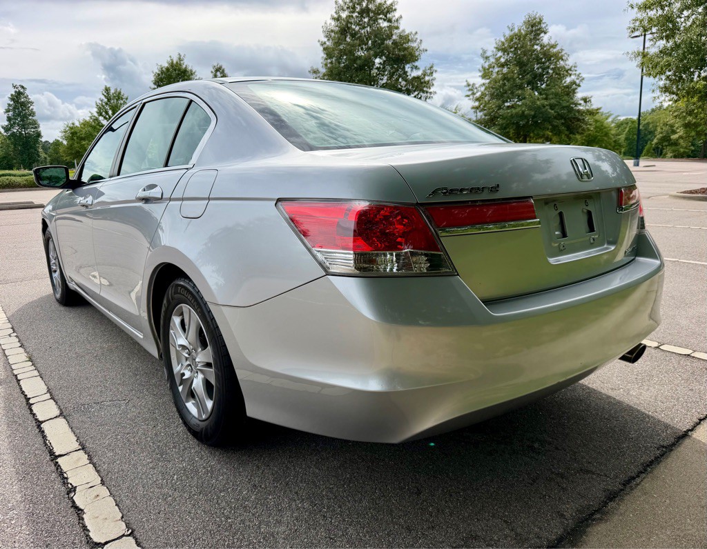 2012 Honda Accord Image 7