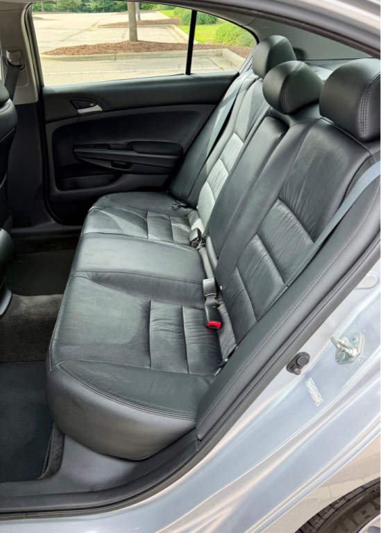 2012 Honda Accord Image 13