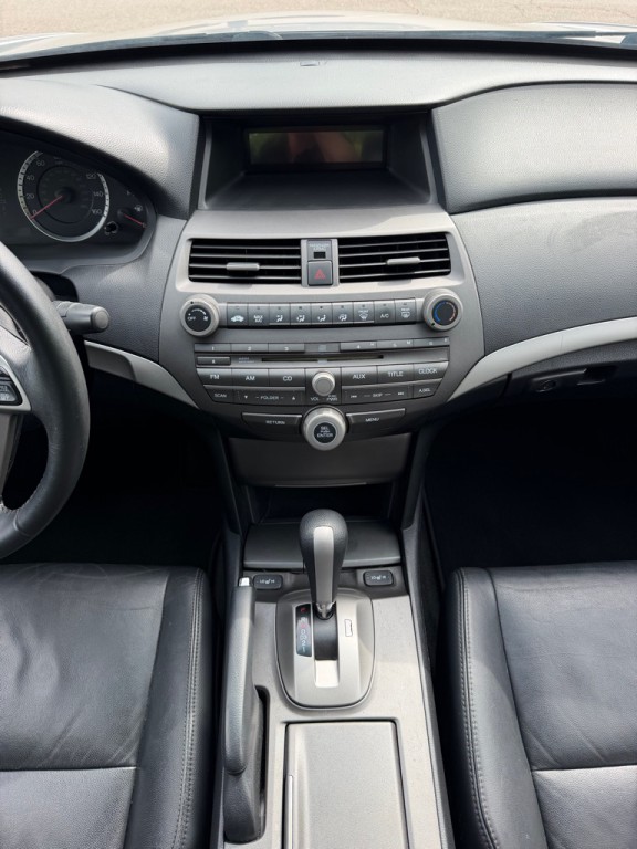 2012 Honda Accord Image 17