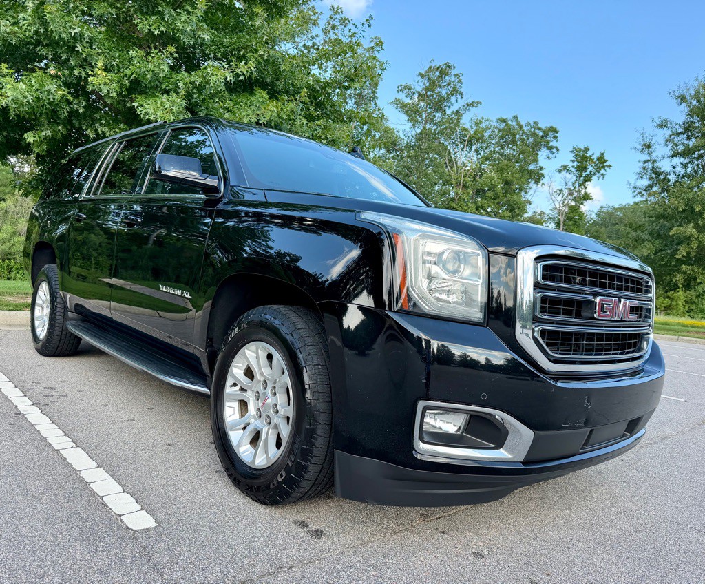 2018 GMC Yukon Image 3