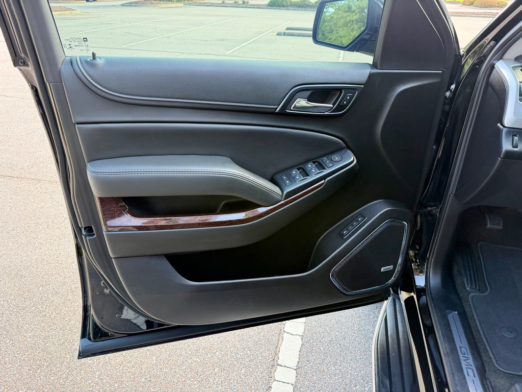 2018 GMC Yukon Image 12