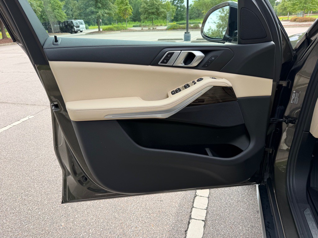 2020 BMW X5 Image 13